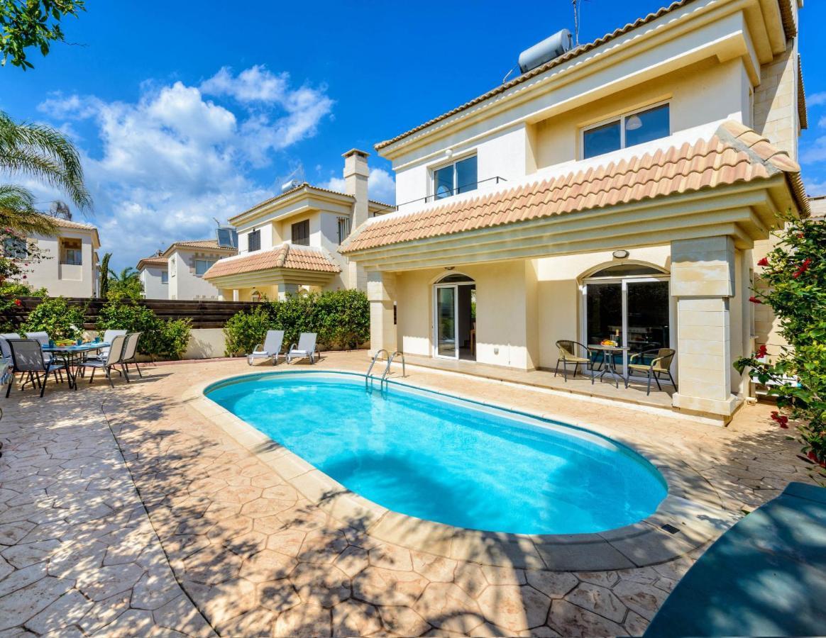 Villa Oscar Protaras Exterior photo